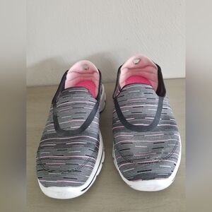 Skechers Go Walk 3